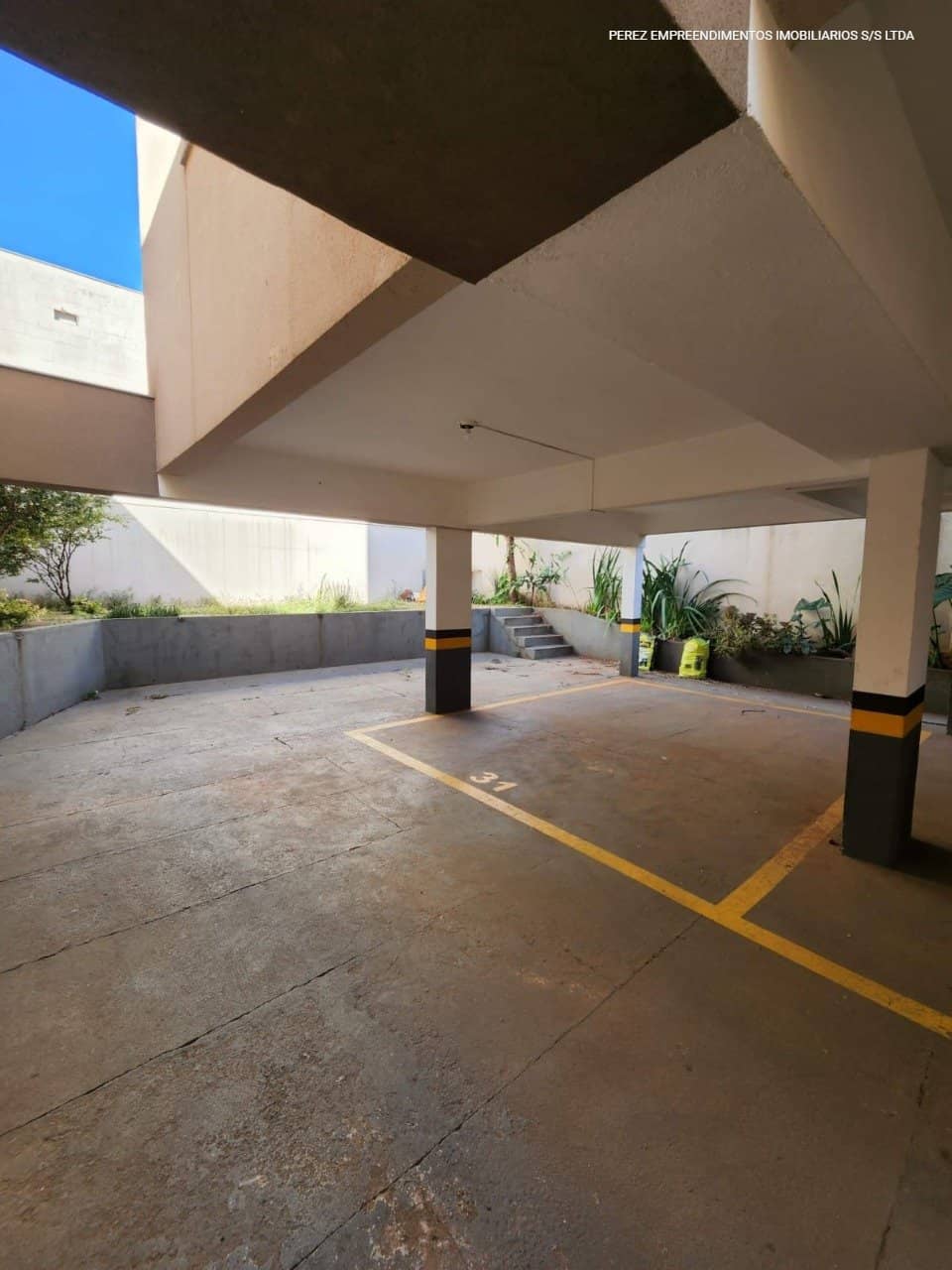 Apartamento no Edifício Nádia, de 3 quartos, 153.51 m² à venda no Vila Recreio - Londrina/PR - Foto 1
