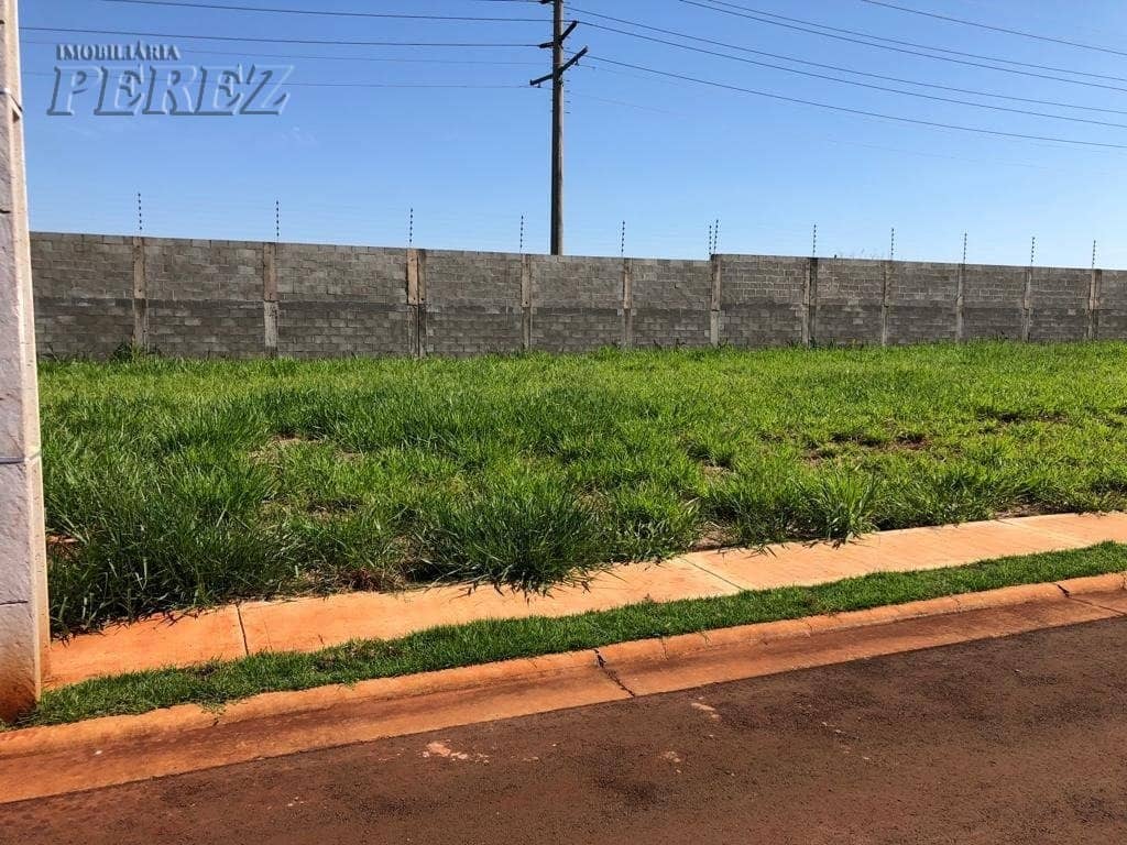 Terrenos no Condomínio Golden Park 2 à venda no Marumbi - Londrina/PR - Foto 0