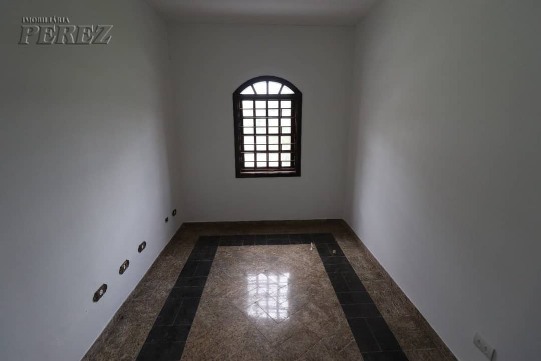 Sobrado, de 3 quartos, 265.3 m² à venda no Tatiani - Londrina/PR - Foto 2