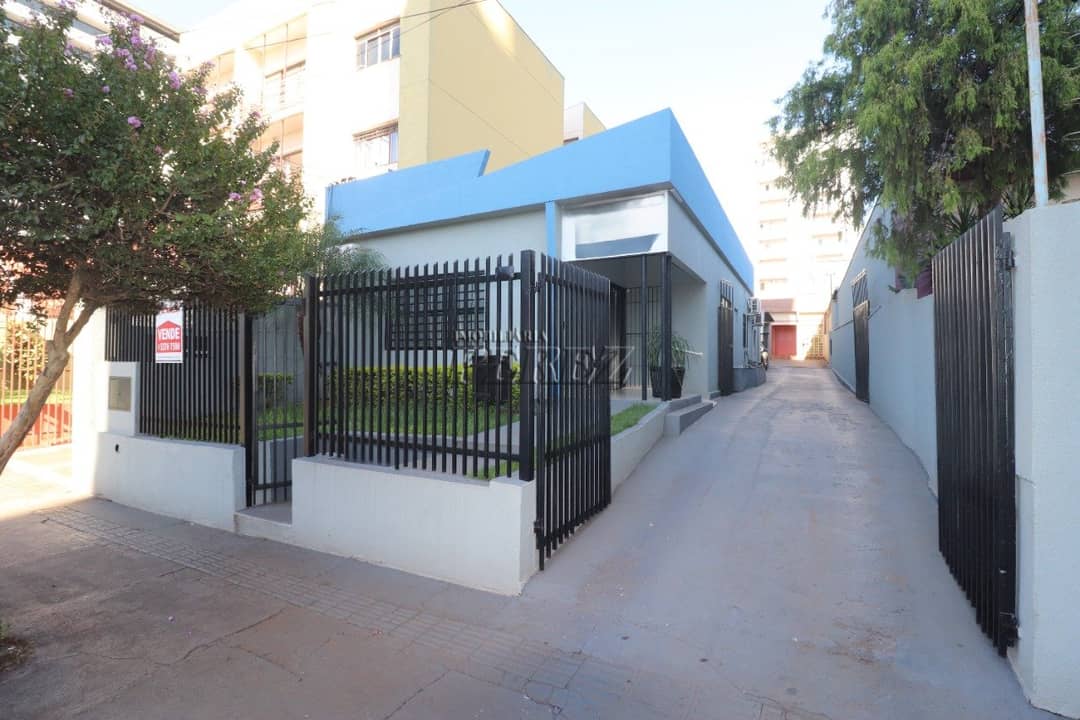 Casa, de 3 quartos, 223 m² à venda no Centro - Londrina/PR - Foto 2