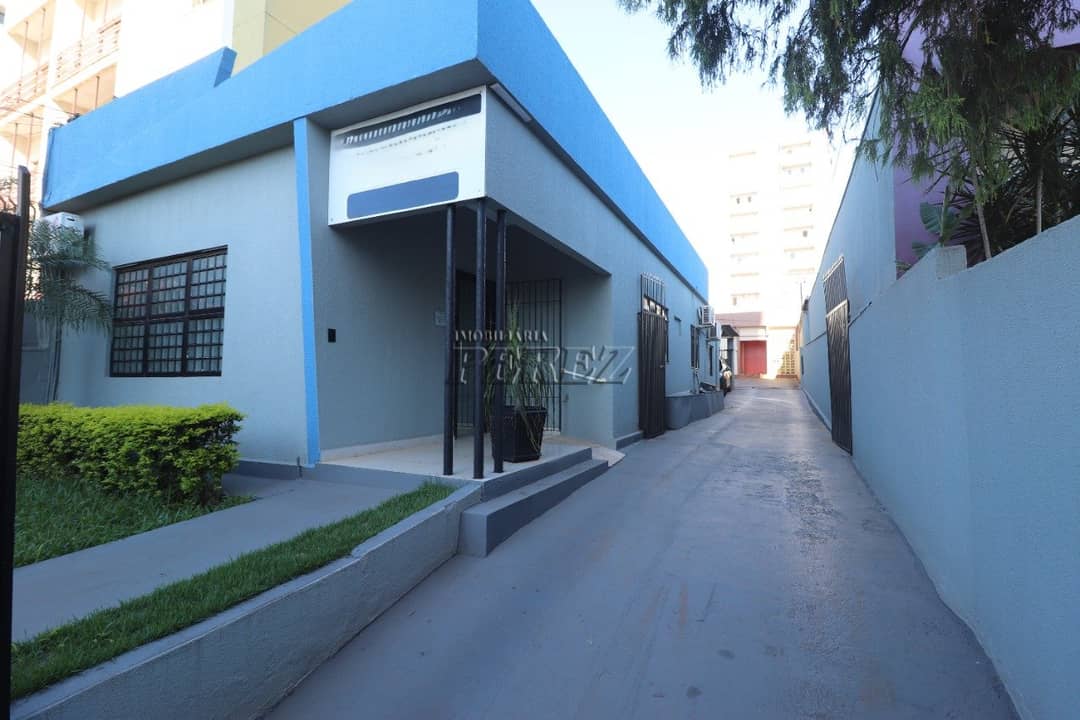 Casa, de 3 quartos, 223 m² à venda no Centro - Londrina/PR - Foto 1
