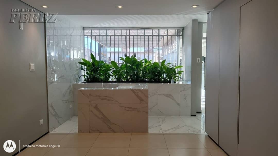 Apartamento no Condomínio Edifício Lilian, de 3 quartos, 107.28 m² à venda no Centro - Londrina/PR - Foto 2