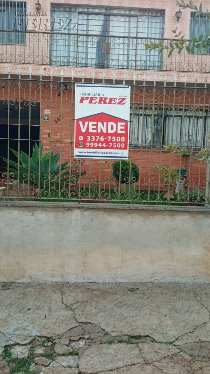 Sobrado, de 4 quartos, 226.35 m² à venda no Califórnia - Londrina/PR - Foto 1