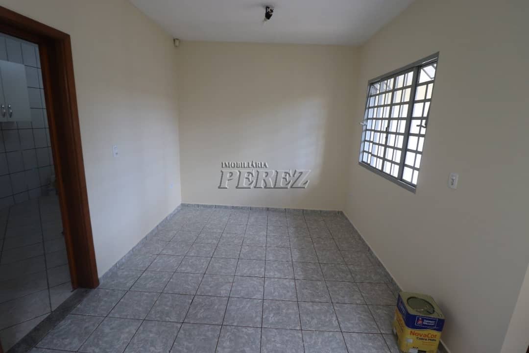 Casa, de 3 quartos para alugar no Oriente - Londrina/PR - Foto 1