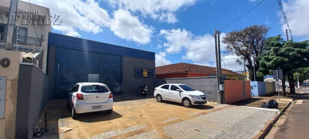 Galpão, 300 m² à venda no Aeroporto - Londrina/PR - Foto 1