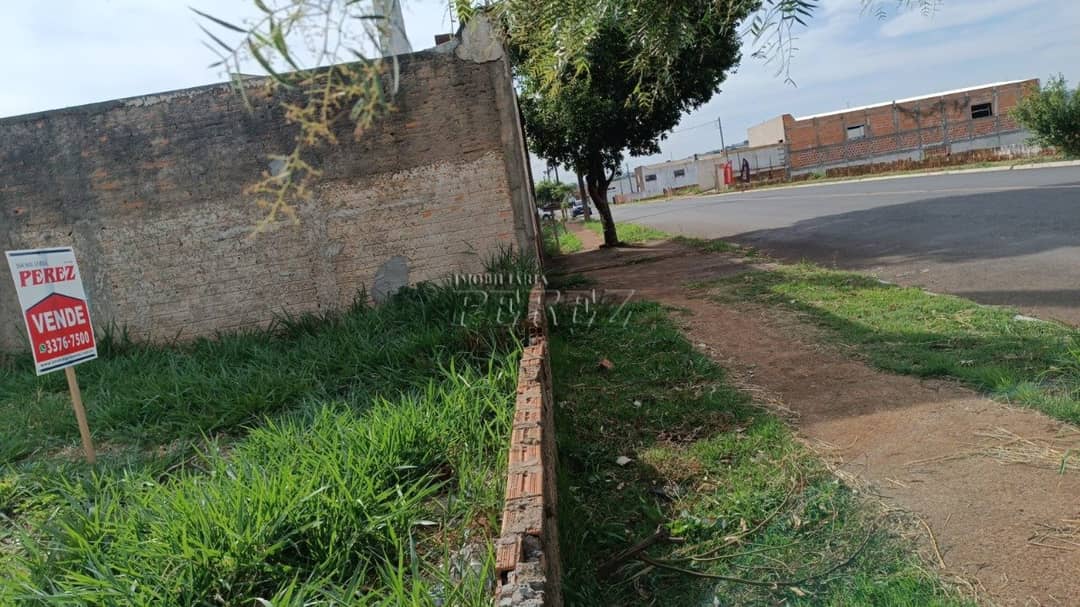 Terreno à Venda -  na rua Mario Roberto Gneco Jardim Tropical - Foto 2