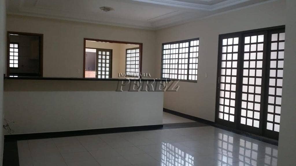 A Imobiliária Perez oferece a você uma ótima oportunidade de casa para venda em Londrina. - Foto 4