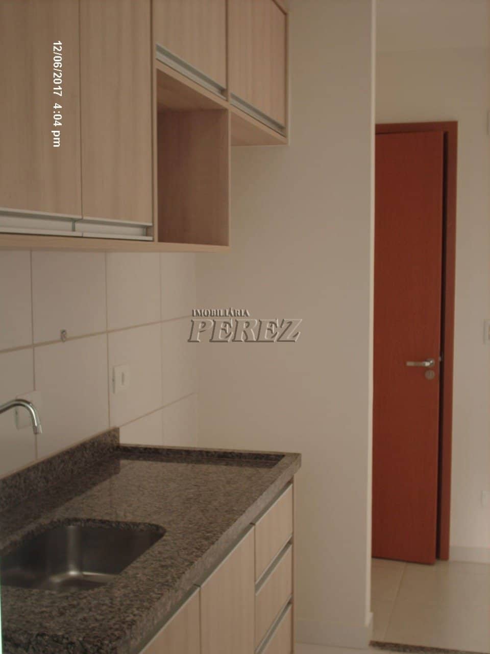 Apartamento no Residencial Terra Parque, de 3 quartos, 58 m² à venda no Champagnat - Londrina/PR - Foto 3
