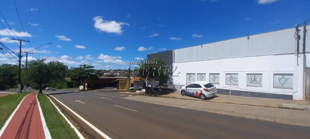 Galpão, 250 m² para alugar no Conjunto Parigot De Souza 1 - Londrina/PR - Foto 1