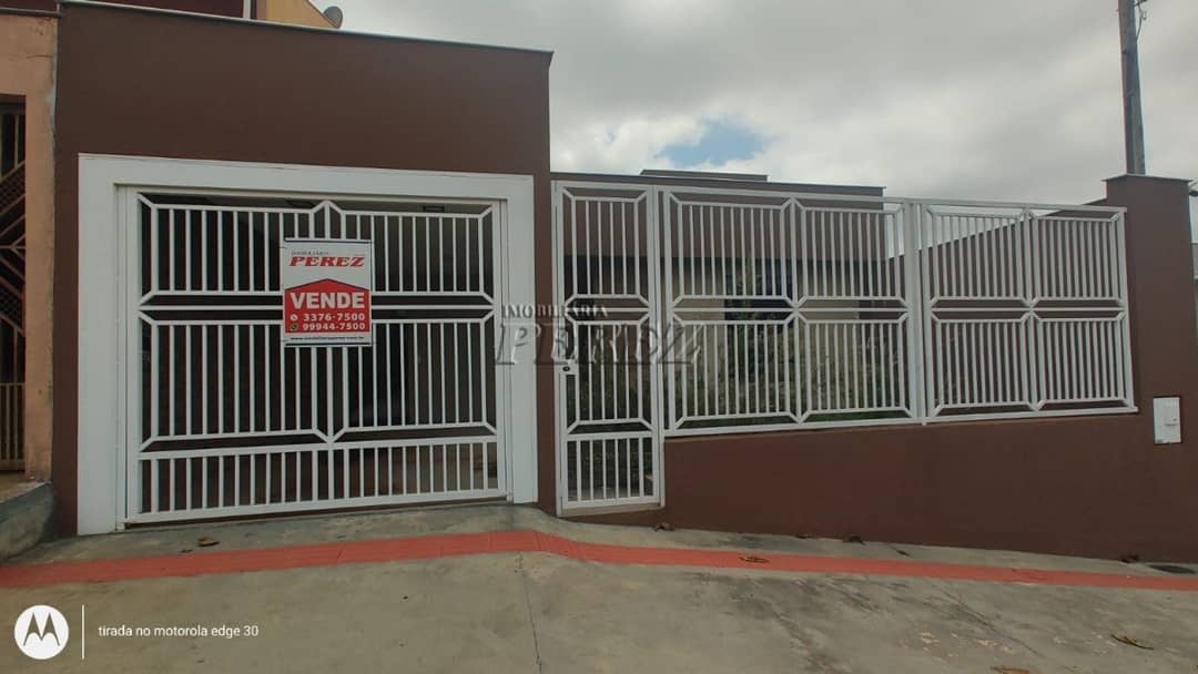 Casa, de 3 quartos, 108 m² para alugar no Jardim Arapongas - Londrina/PR - Foto 0