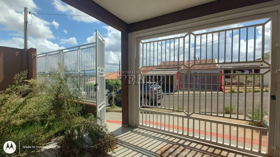 Casa, de 3 quartos, 108 m² para alugar no Jardim Arapongas - Londrina/PR - Foto 1
