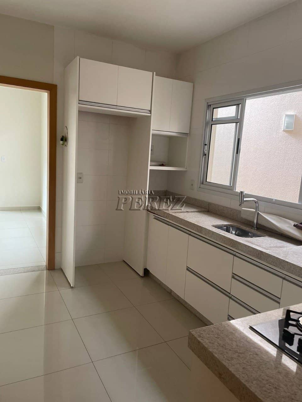Casa, de 4 quartos, 270 m² à venda no Jardim Itatiaia 2 - Londrina/PR - Foto 2