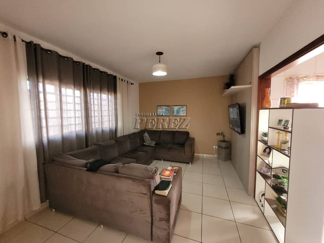 Casa, de 3 quartos, 135 m² à venda no Maria Lúcia - Londrina/PR - Foto 1