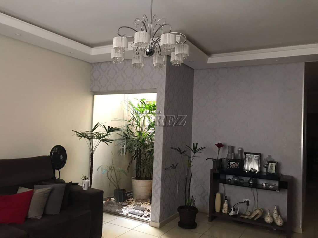 Casa, de 3 quartos, 200 m² à venda no Maria Lúcia - Londrina/PR - Foto 4