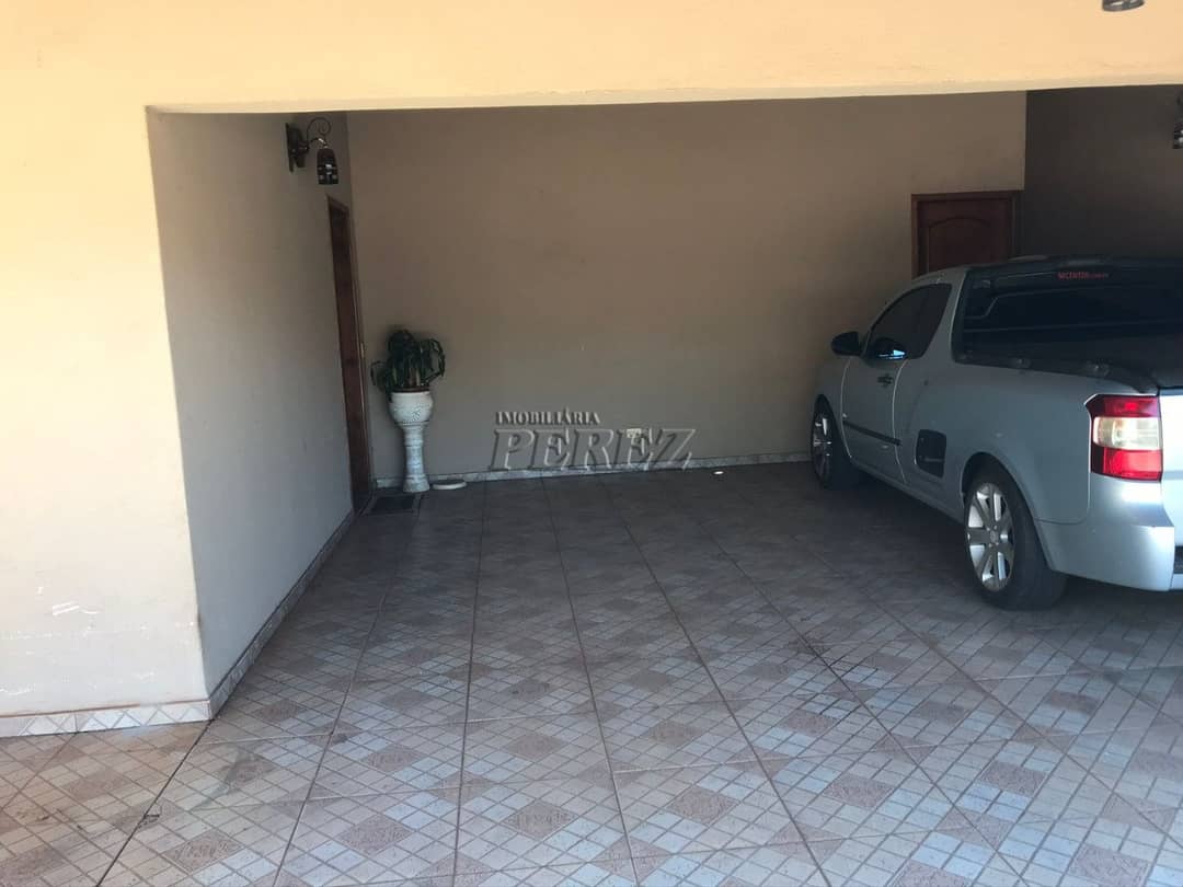 Casa, de 3 quartos, 200 m² à venda no Maria Lúcia - Londrina/PR - Foto 2