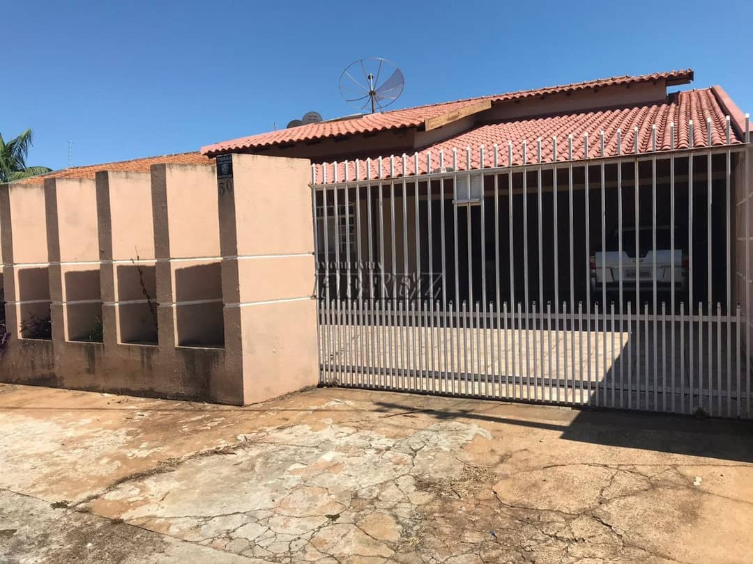 Casa, de 3 quartos, 200 m² à venda no Maria Lúcia - Londrina/PR - Foto 0