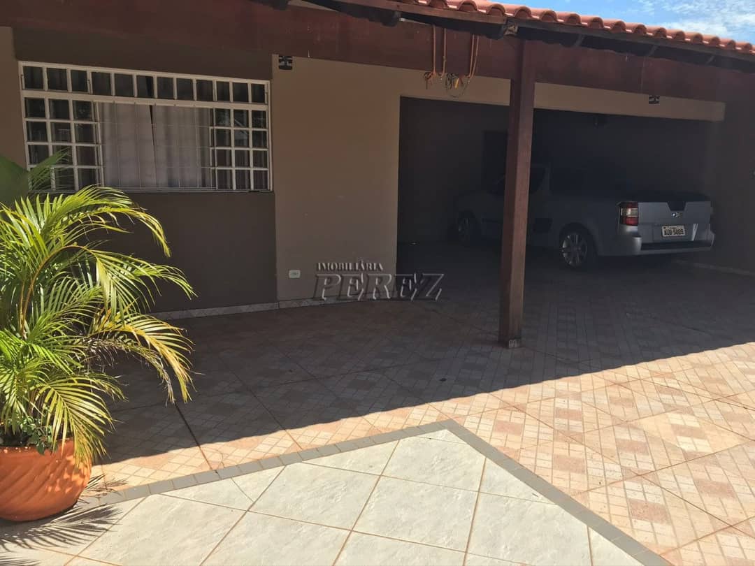 Casa, de 3 quartos, 200 m² à venda no Maria Lúcia - Londrina/PR - Foto 1