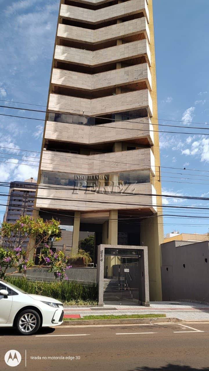 Apartamento no Edifício Residencial Rio De Janeiro, de 3 quartos, 141.42 m² à venda no Centro - Londrina/PR - Foto 0