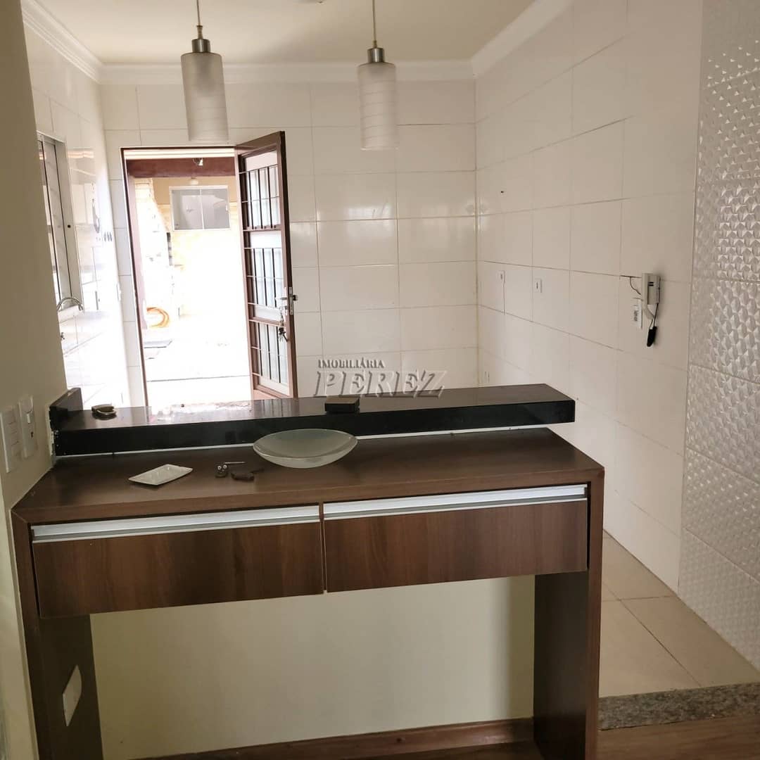 Casa a venda e locação na Rua João Ruiz, no Conjunto Residencial Itamaraty - Foto 3