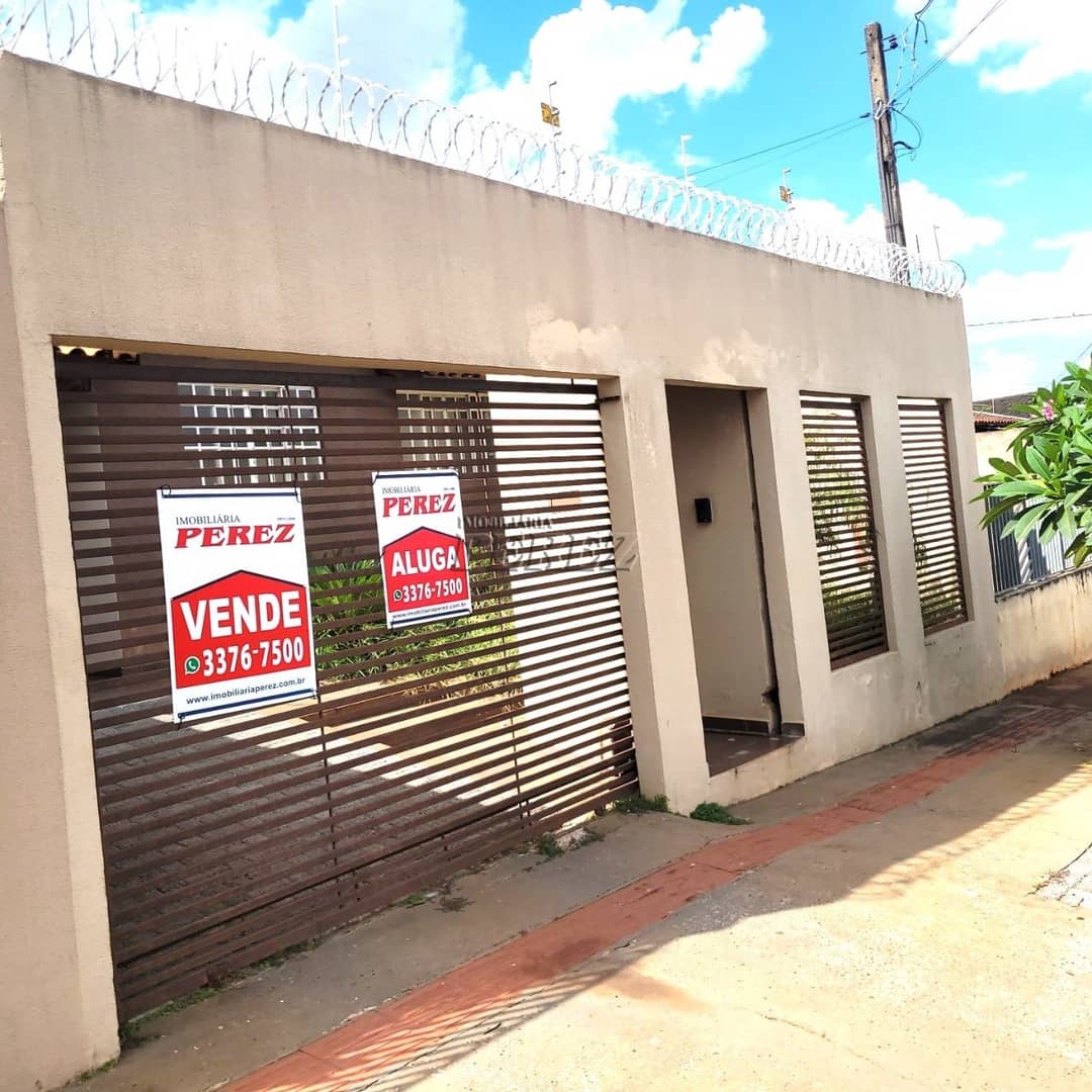 Casa a venda e locação na Rua João Ruiz, no Conjunto Residencial Itamaraty - Foto 0
