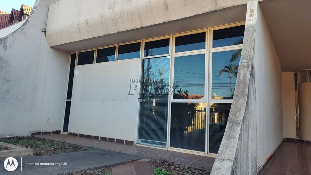 Sobrado, de 4 quartos, 247.71 m² para alugar no Quebec - Londrina/PR - Foto 1