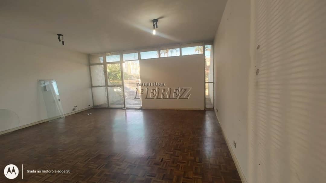 Sobrado, de 4 quartos, 247.71 m² para alugar no Quebec - Londrina/PR - Foto 4