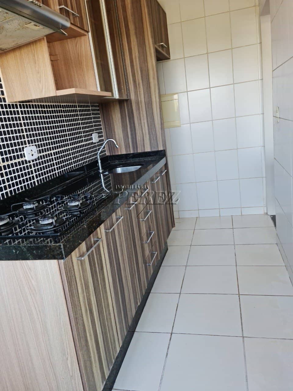 Apartamento no Condominio Residencial Luci Della Vitta, de 2 quartos, 51 m² à venda no Res. Verona - Londrina/PR - Foto 3