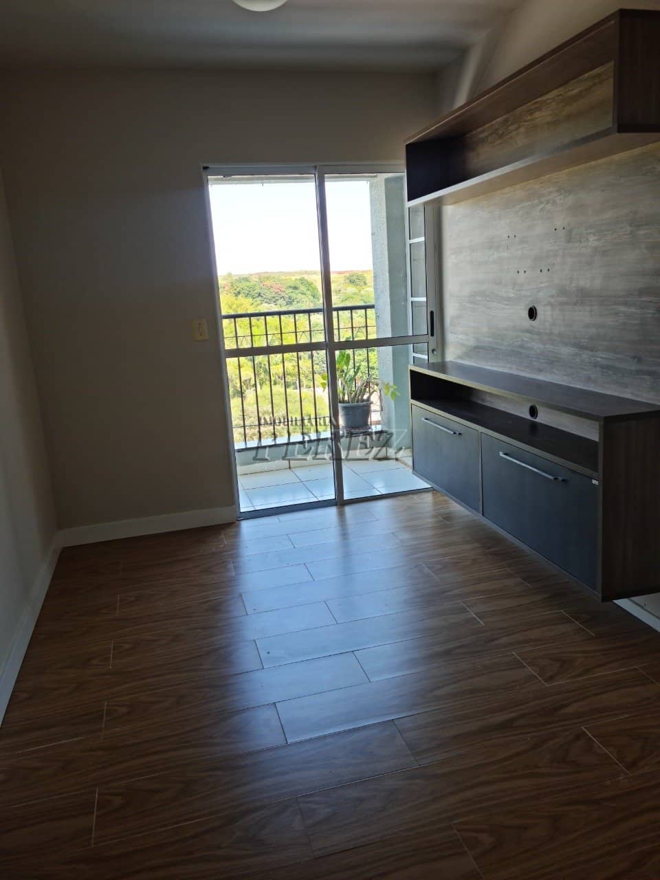 Apartamento no Condominio Residencial Luci Della Vitta, de 2 quartos, 51 m² à venda no Res. Verona - Londrina/PR - Foto 4