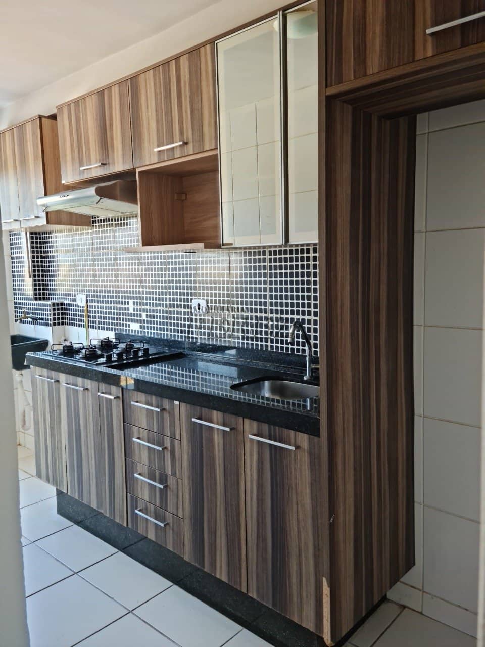 Apartamento no Condominio Residencial Luci Della Vitta, de 2 quartos, 51 m² à venda no Res. Verona - Londrina/PR - Foto 2