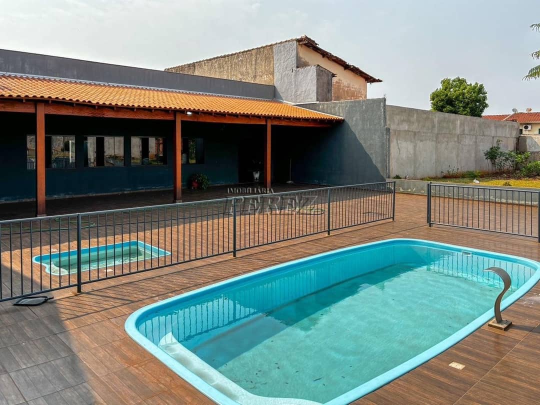 Imóveis Comerciais, 243 m² para alugar no Santiago - Londrina/PR - Foto 0