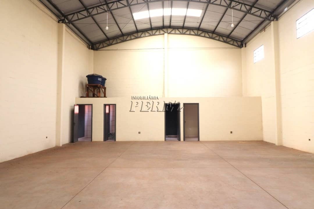 Galpão, 330 m² para alugar no Zanoni - Ibiporã/PR - Foto 3