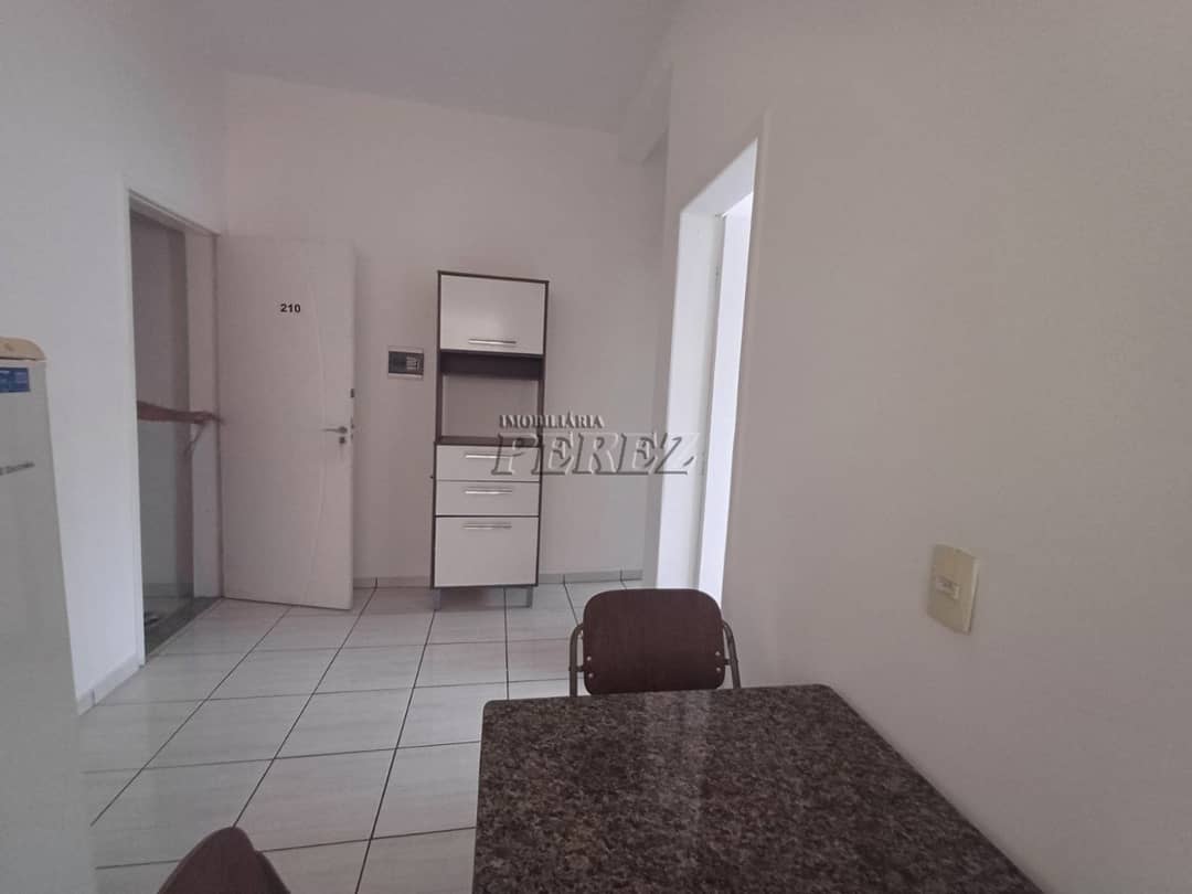 Apartamento, de 1 quarto para alugar no Vila Balarotti - Londrina/PR - Foto 4