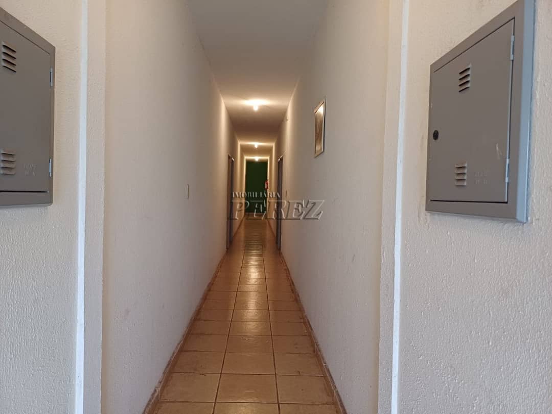 Apartamento no Prédio Residencial Glória, de 10 quartos à venda no Chácaras Pietraróia - Londrina/PR - Foto 3