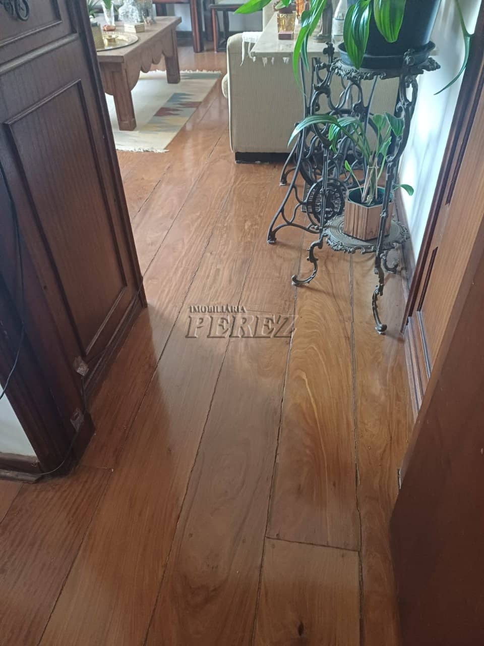 Apartamento no Condomínio Edifício Marchezini, de 3 quartos, 109 m² à venda no Centro - Londrina/PR - Foto 3