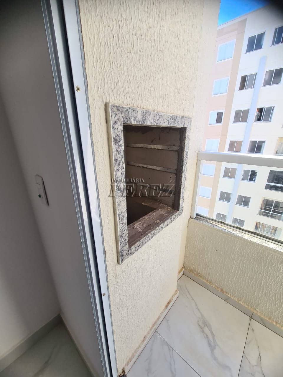 Apartamento no Condomínio Residencial La Sicília, de 2 quartos, 46 m² à venda no Gleba Fazenda Palhano - Londrina/PR - Foto 4