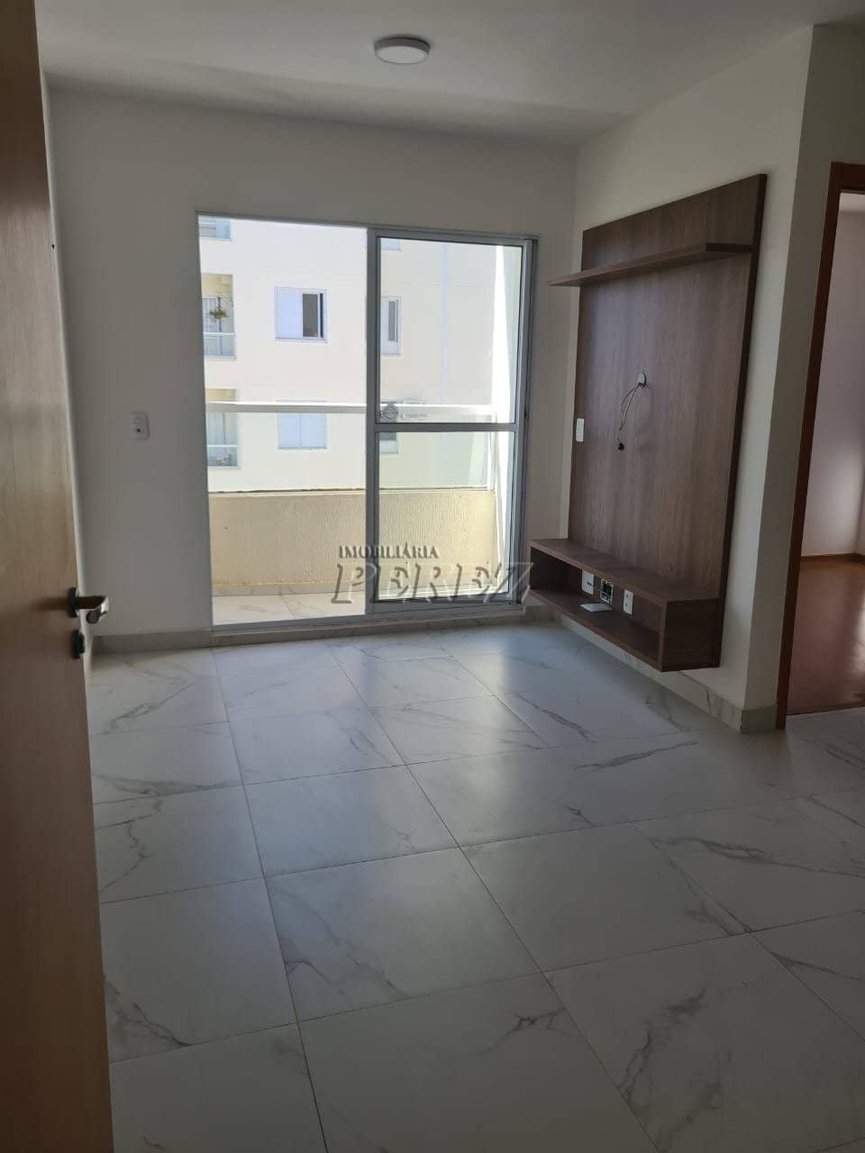 Apartamento no Condomínio Residencial La Sicília, de 2 quartos, 46 m² à venda no Gleba Fazenda Palhano - Londrina/PR - Foto 2