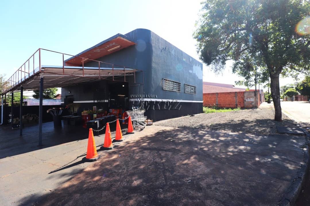 Imóveis Comerciais, 81 m² à venda no Jardim Maria Celina - Londrina/PR - Foto 1