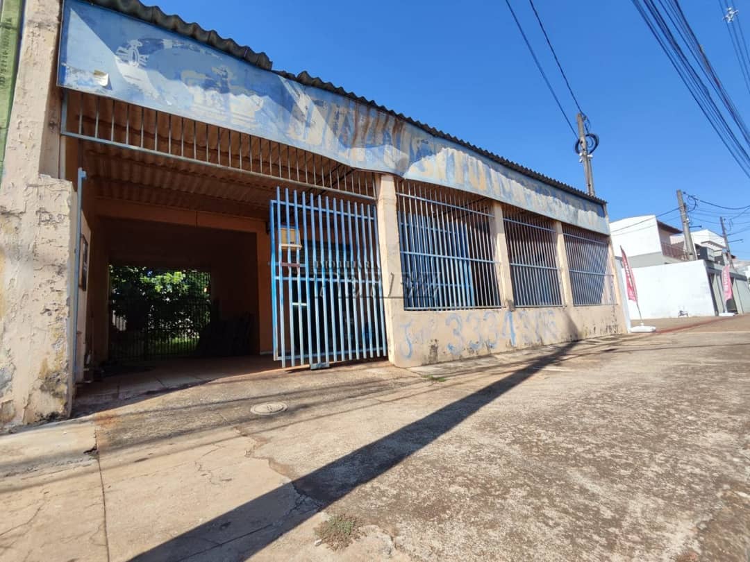 Ponto comercial a venda na avenida Robert Koch, Vila Operária zona Leste de Londrina - Foto 0