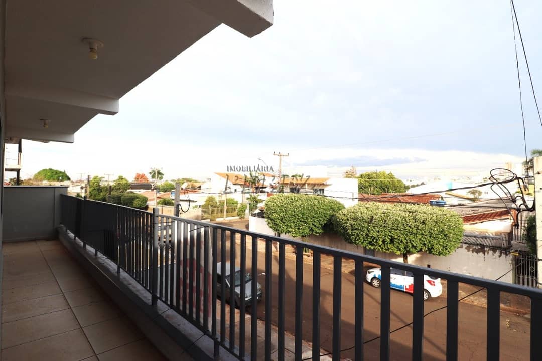 Apartamento, de 3 quartos para alugar no Recreio - Londrina/PR - Foto 1