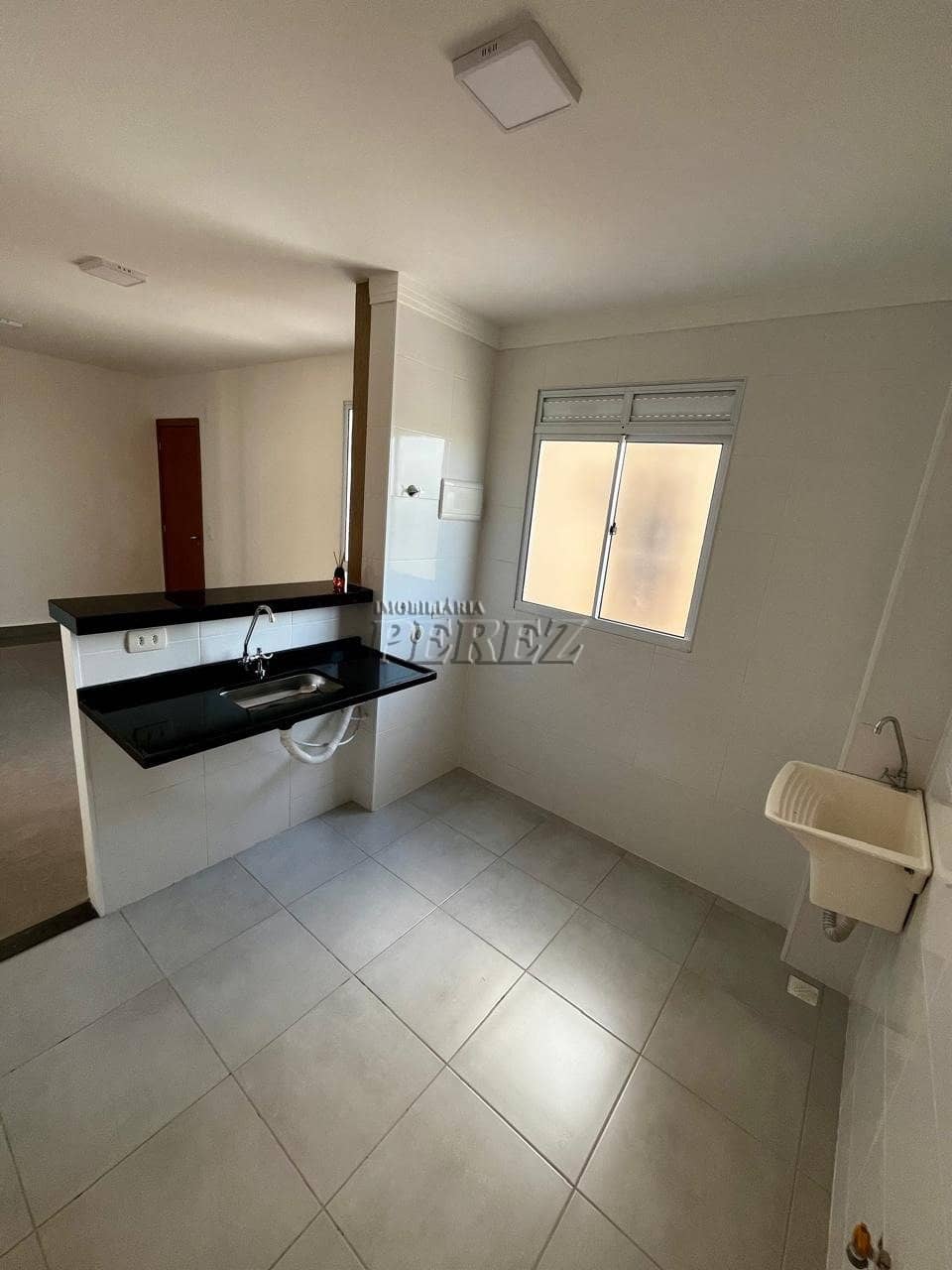 Apartamento no Residencial Lagoa Santa, de 2 quartos, 43.62 m² à venda no Acquaville - Londrina/PR - Foto 4