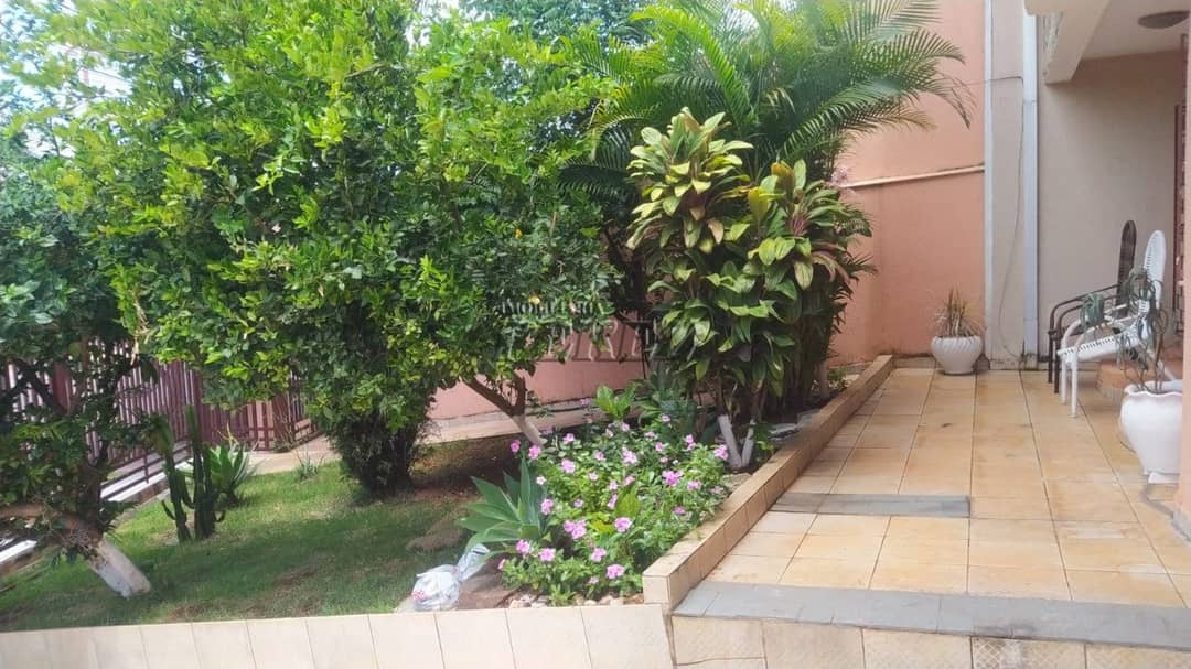 Sobrado, de 4 quartos, 365 m² à venda no Alpes - Londrina/PR - Foto 2