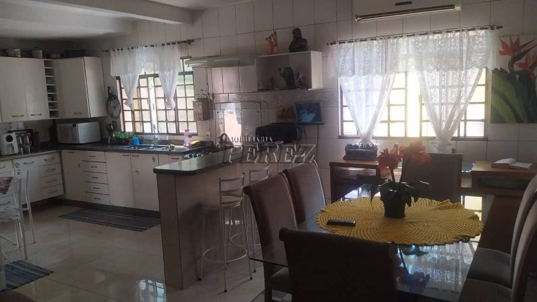 Sobrado, de 4 quartos, 365 m² à venda no Alpes - Londrina/PR - Foto 4