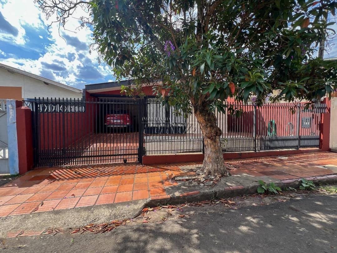 Casa, de 3 quartos, 178 m² à venda no Vila Fujita - Londrina/PR - Foto 0