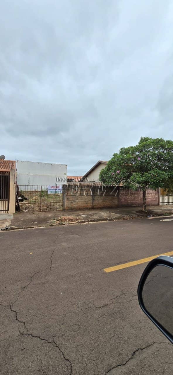 Terrenos à venda no Califórnia - Londrina/PR - Foto 0