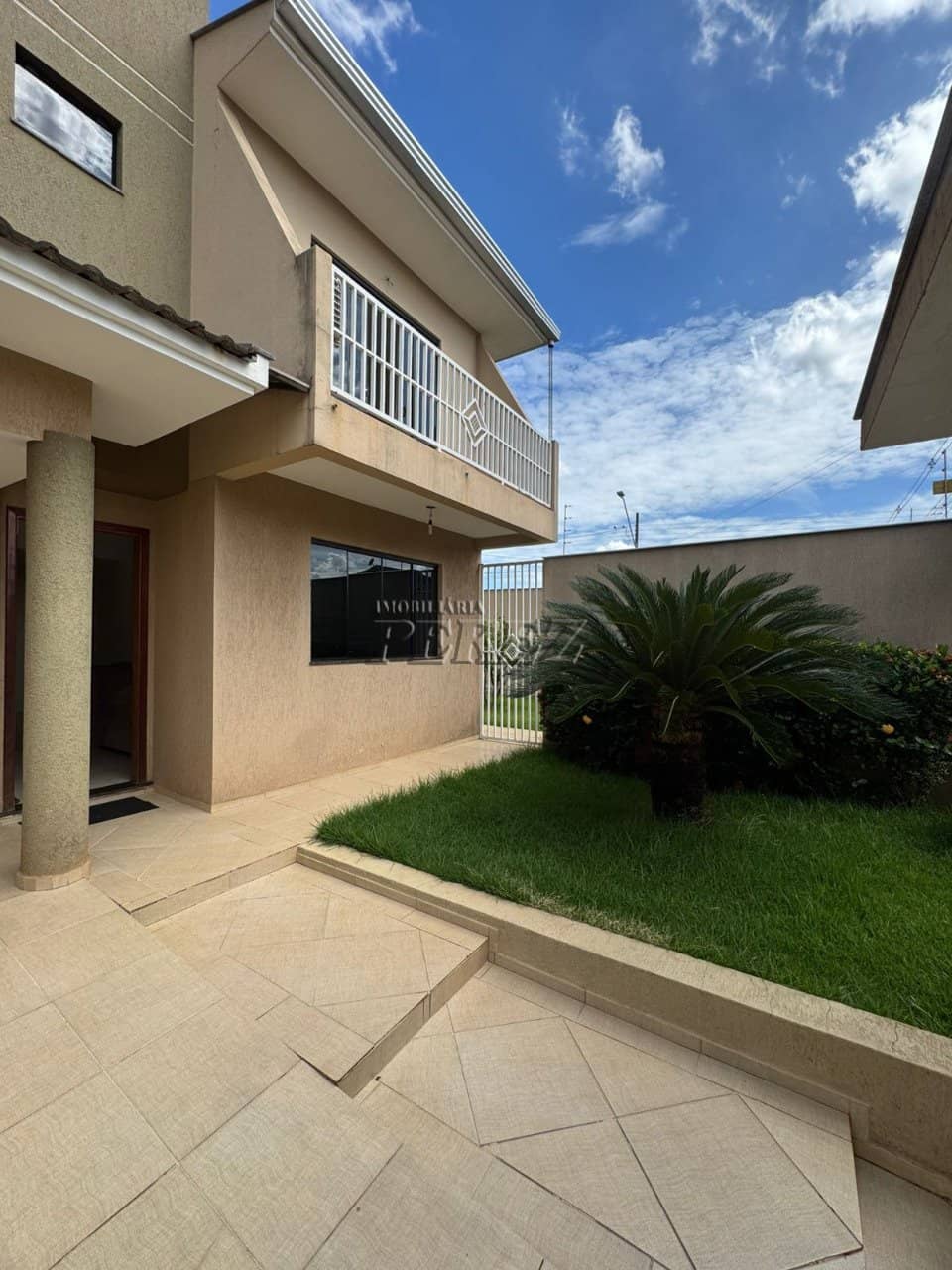 Sobrado, de 3 quartos, 162.5 m² à venda no Vale De San Izidro - Londrina/PR - Foto 1
