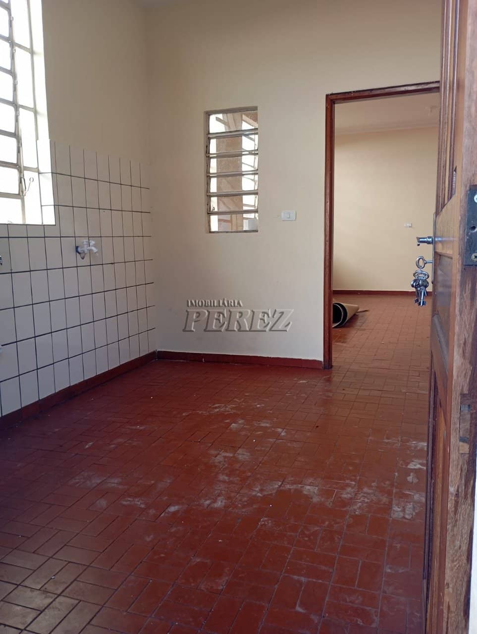 Casa, de 5 quartos, 200 m² para alugar no Aeroporto - Londrina/PR - Foto 4