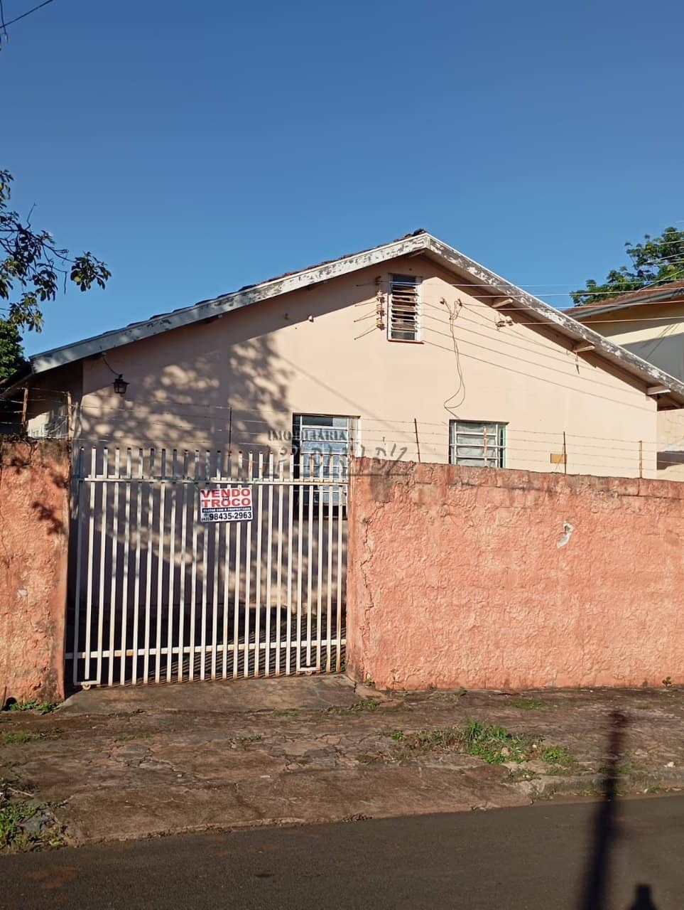 Casa, de 5 quartos, 200 m² para alugar no Aeroporto - Londrina/PR - Foto 1