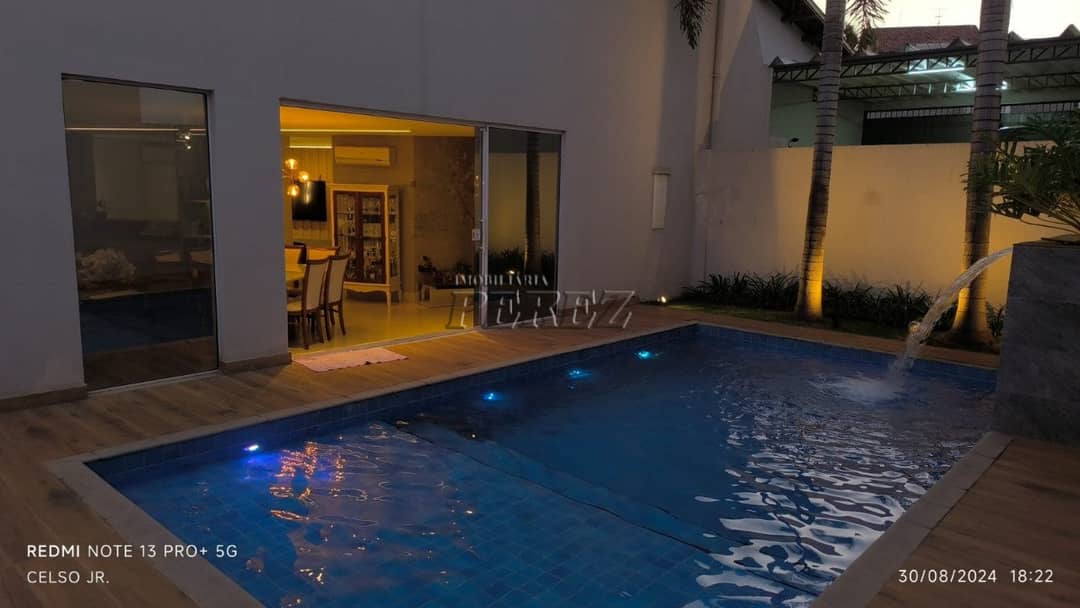 Casa, de 4 quartos, 283.96 m² à venda no Quebec - Londrina/PR - Foto 0