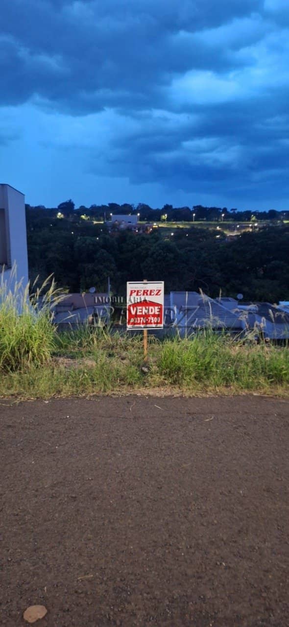 Terrenos à venda no Portal De Versalhes 2 - Londrina/PR - Foto 0