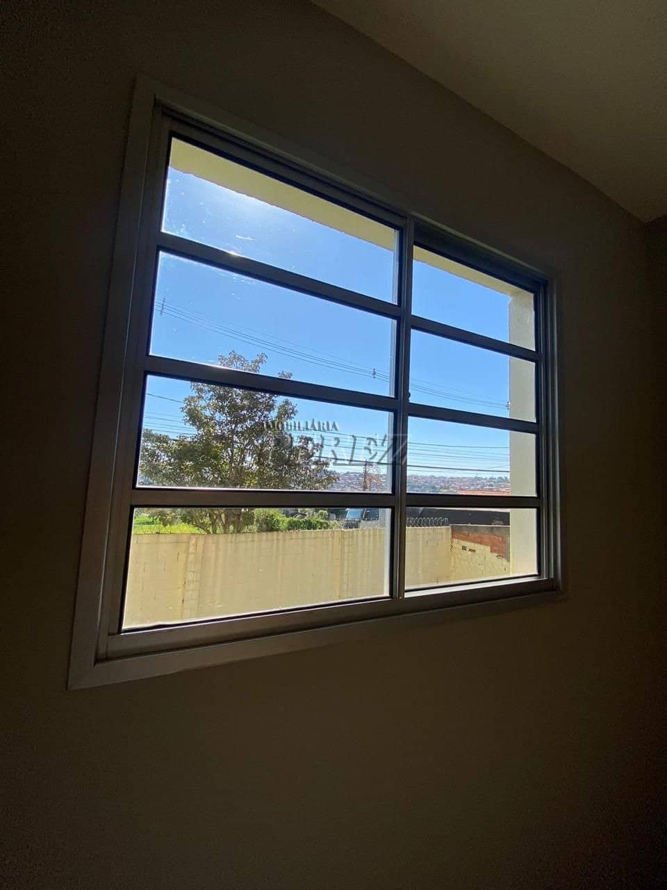 Apartamento no Residencial Vila Das Azaleias, de 2 quartos, 45 m² à venda no Conjunto Residencial Marajoara - Londrina/PR - Foto 2